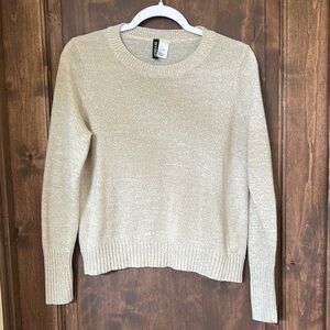 H&M DIVIDED Classic Cream Sweater